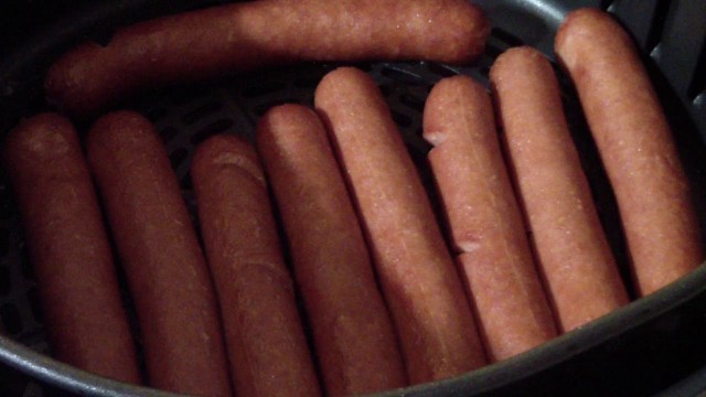 'Air Fryer Nathan Hot Dogs FROM FROZEN Cooks Essentials Airfryer chili dogs'