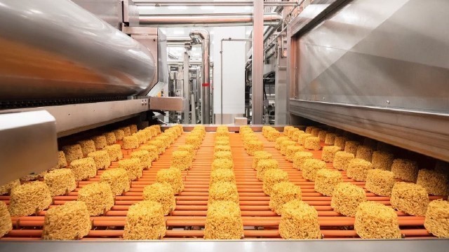 'Modern Automactic Instant Noodles Making Machine - Amazing Food Processing Technology'