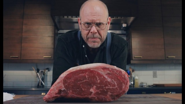 'Alton Brown\'s Holiday Standing Rib Roast'