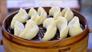 'CHINESE DUMPLINGS : Street Food in Chongqing, China | NEVER-BEFORE-SEEN Chinese Street Food tour'