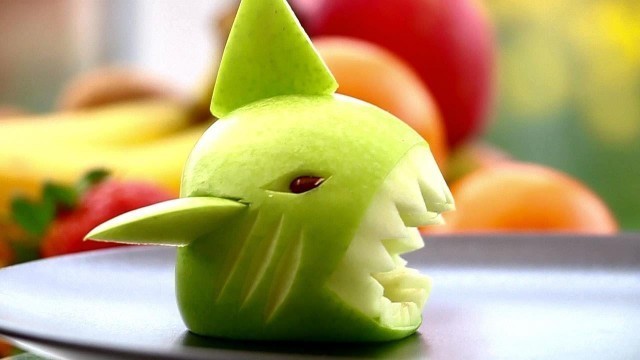 'Creative Food Ideas | Fun Food For Kids | Apple Shark Carving'