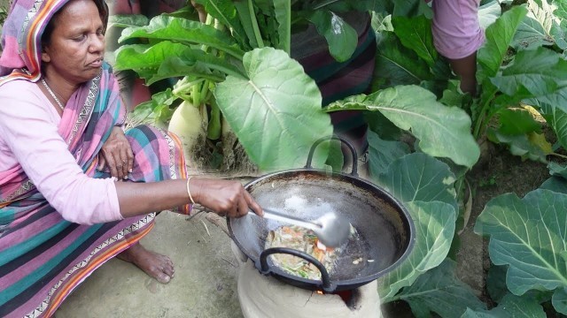 'Butter catfish farm fresh vegetables cooking by Grandmother | Village Food'