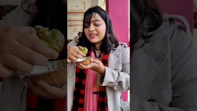 'BEST FAMOUS RAJ KACHORI | STREET FAST FOOD | DElHI WALK FOOD #trending #shorts #rajkachori #kachori'