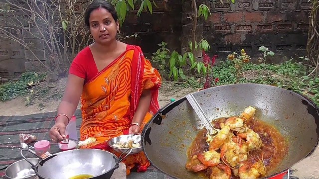 'Bengali Style Chingri ( Prawn ) Macher Malai Curry | Best Indian Village Food'