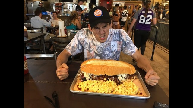 'The Bearwich!! Gigantic BBQ Sandwich Food Challenge!!'