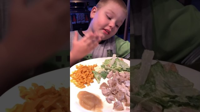 'Noah Giving A Food Review On His Mom’s Dinner She Cooked! *Trigger Warning: Lip Smacking*'